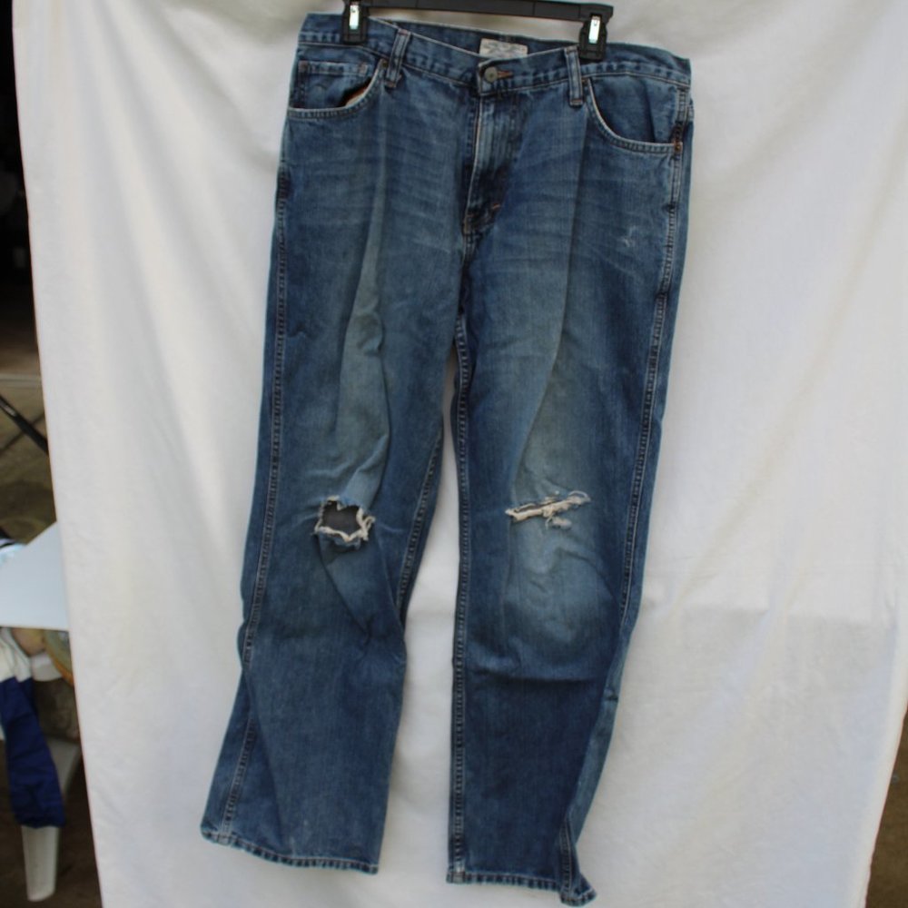 American Eagle Outfitters Distressed Jeans 34x32